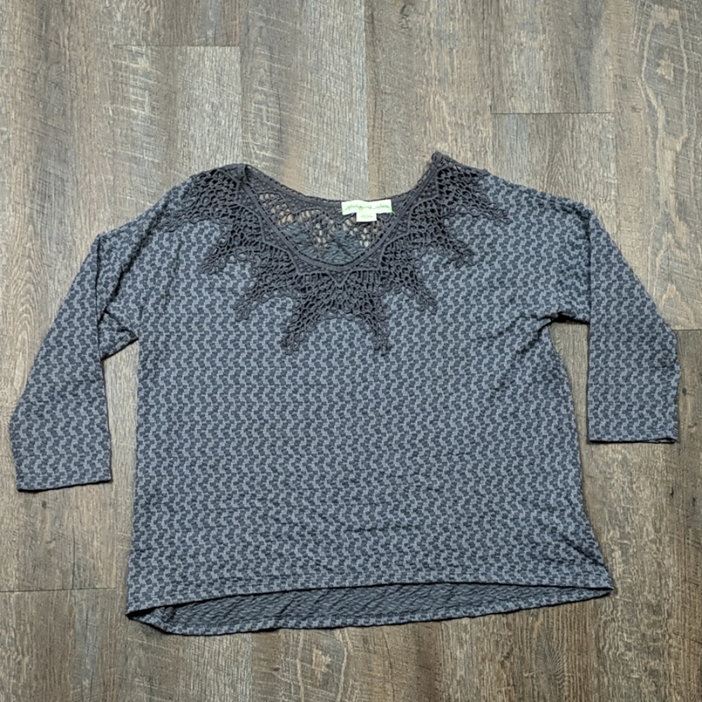 Staring At Stars Crochet Neckline 3/4 Sleeve Top